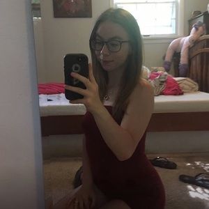 Meet your Posher, Ely